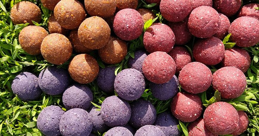 Пилять Бойл ST Baits Soluble Boilies Squid Octopus / Cranberry ST3070012