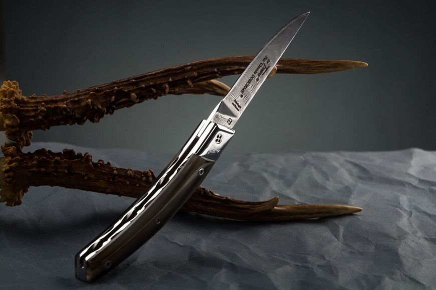 Карманный нож Thiers RLT дамасское лезвие, ручка из светлого рога в дубовой коробке 5.90.320.63D